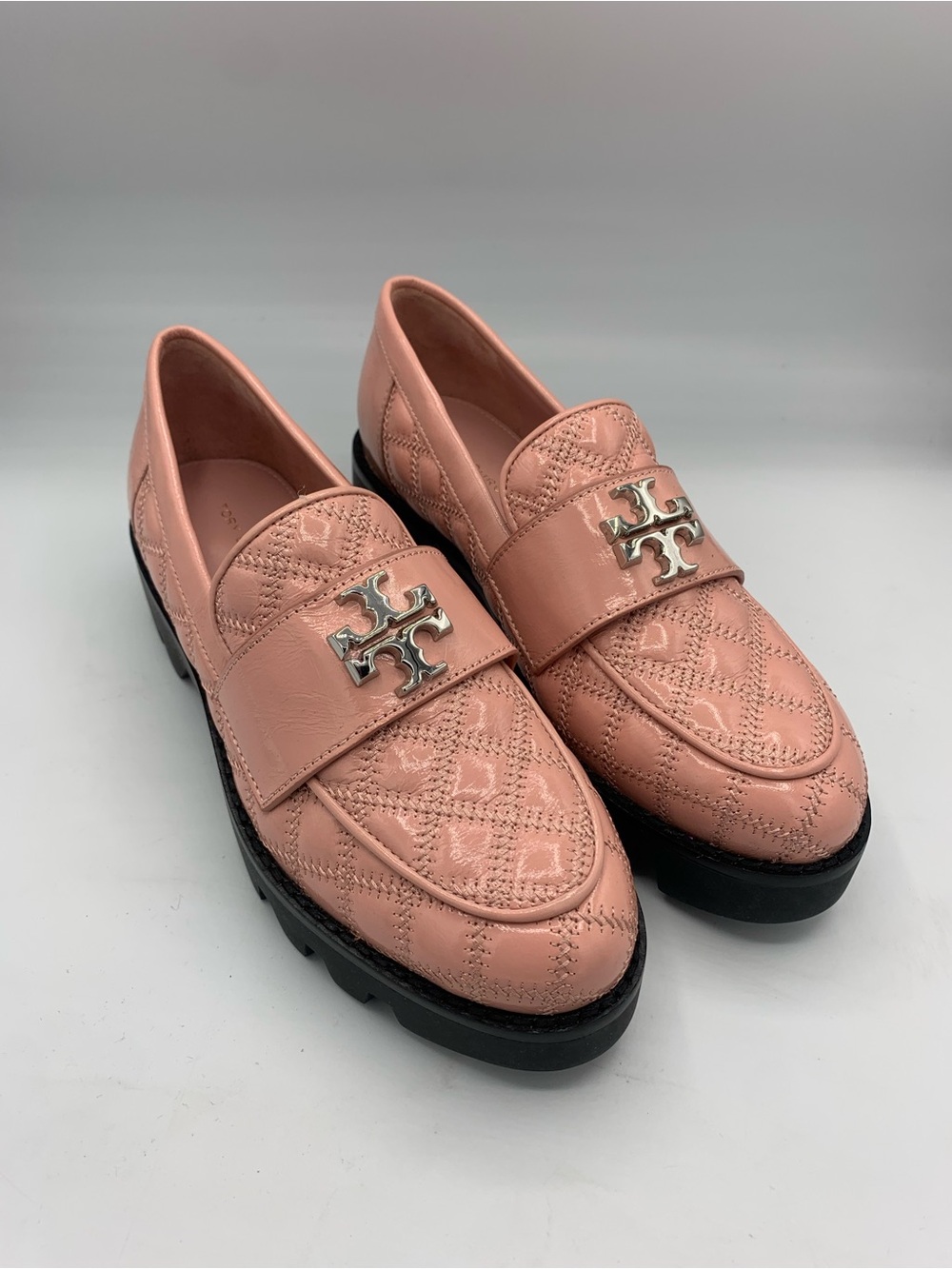 Tory Burch Blush Quilted Leather Loafers with Silver Logo size 5M